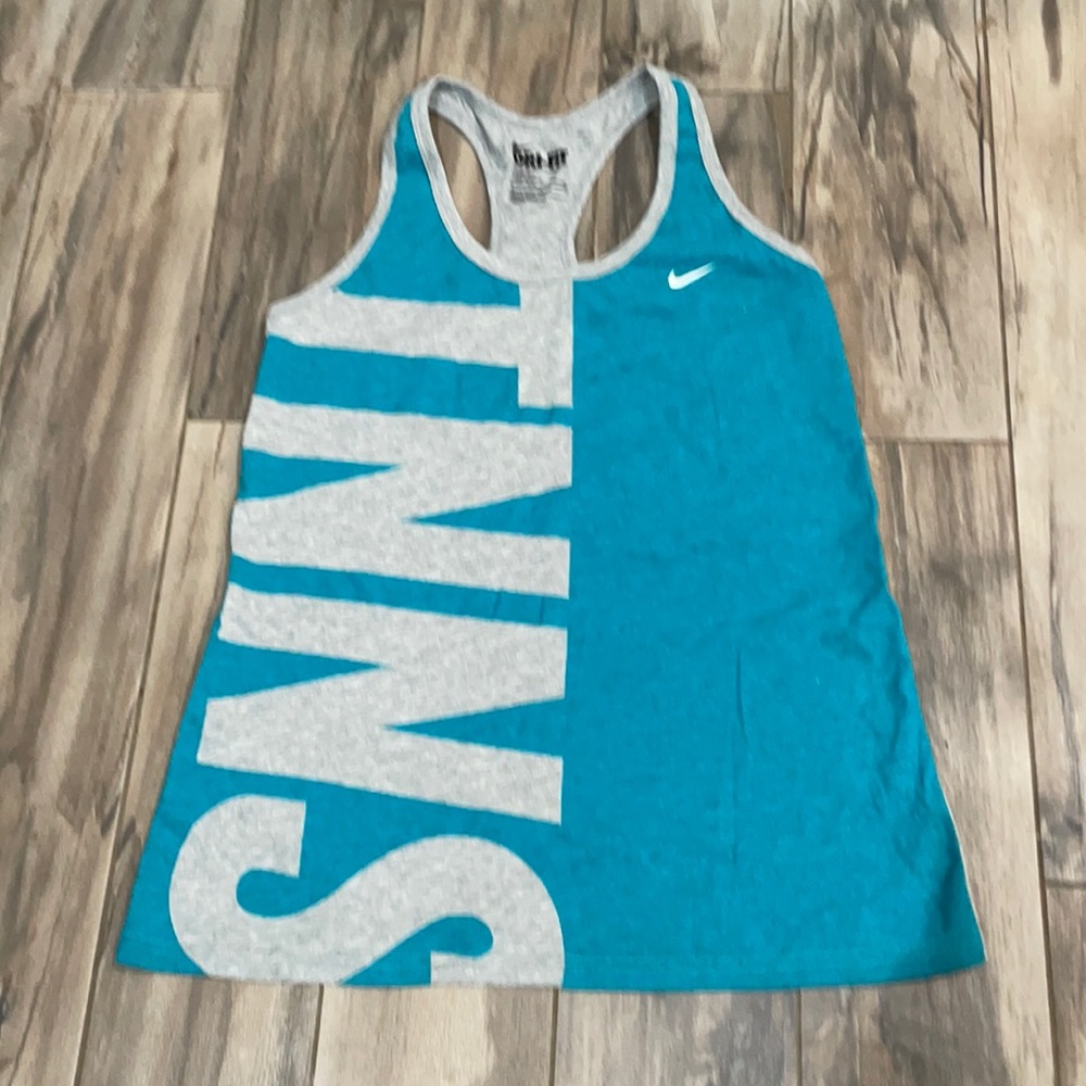 Nike women’s tank